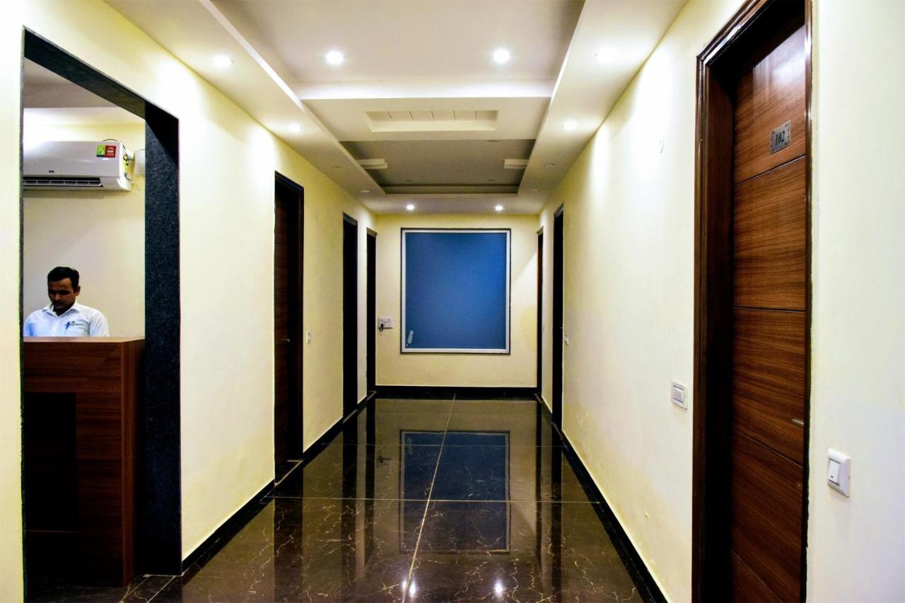 Hotel When In Gurgaon - Opposite To Artemis Hospital Eksteriør bilde