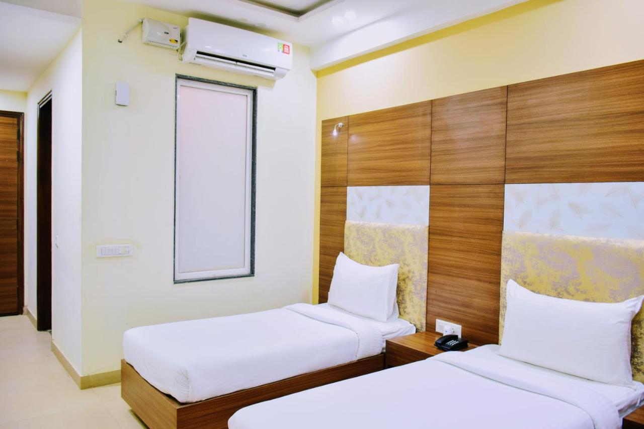 Hotel When In Gurgaon - Opposite To Artemis Hospital Eksteriør bilde